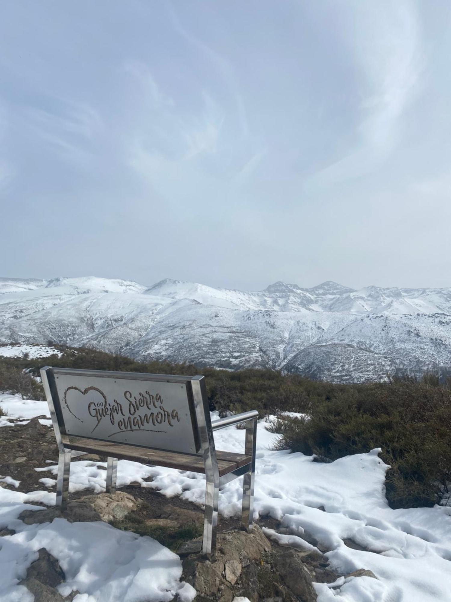 La Casa Del Buda Güéjar Sierra Eksteriør billede
