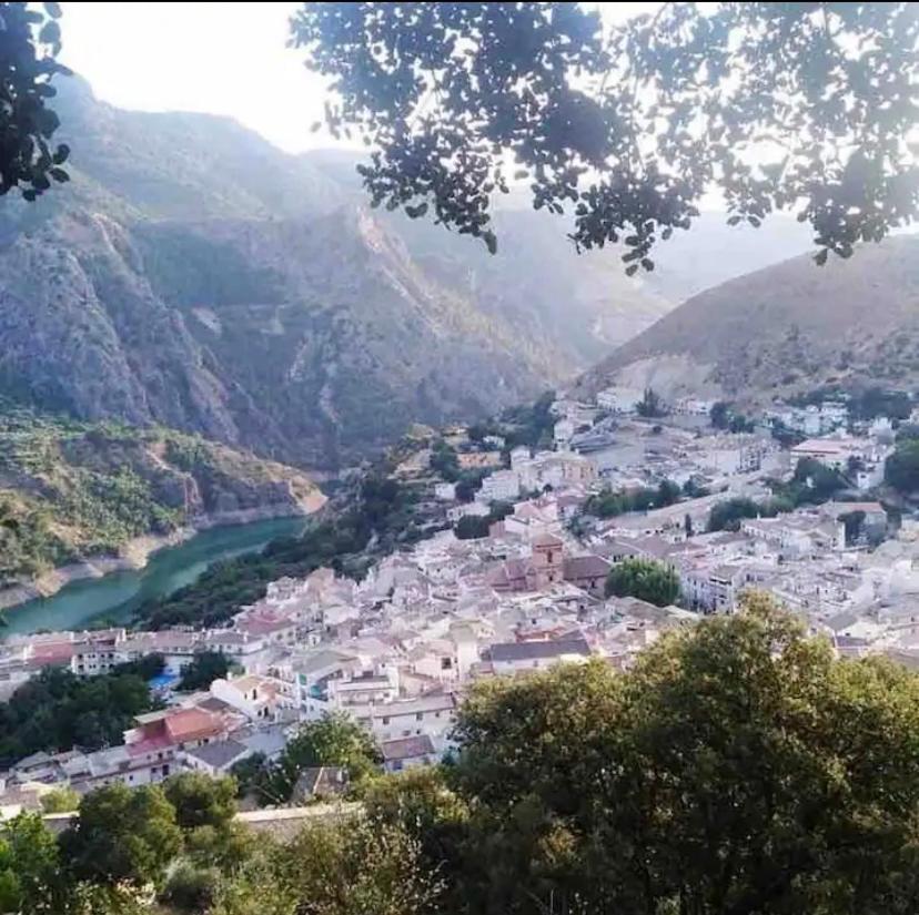 La Casa Del Buda Güéjar Sierra Eksteriør billede