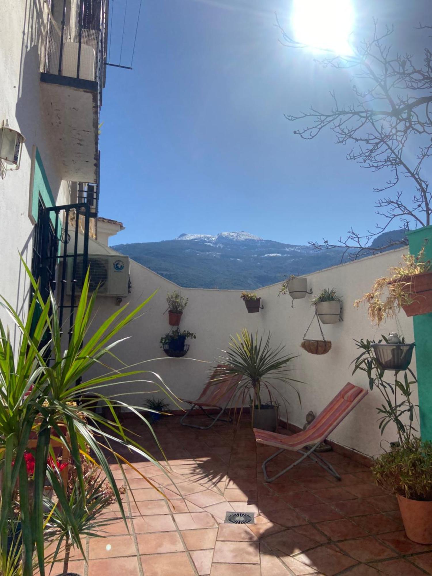 La Casa Del Buda Güéjar Sierra Eksteriør billede